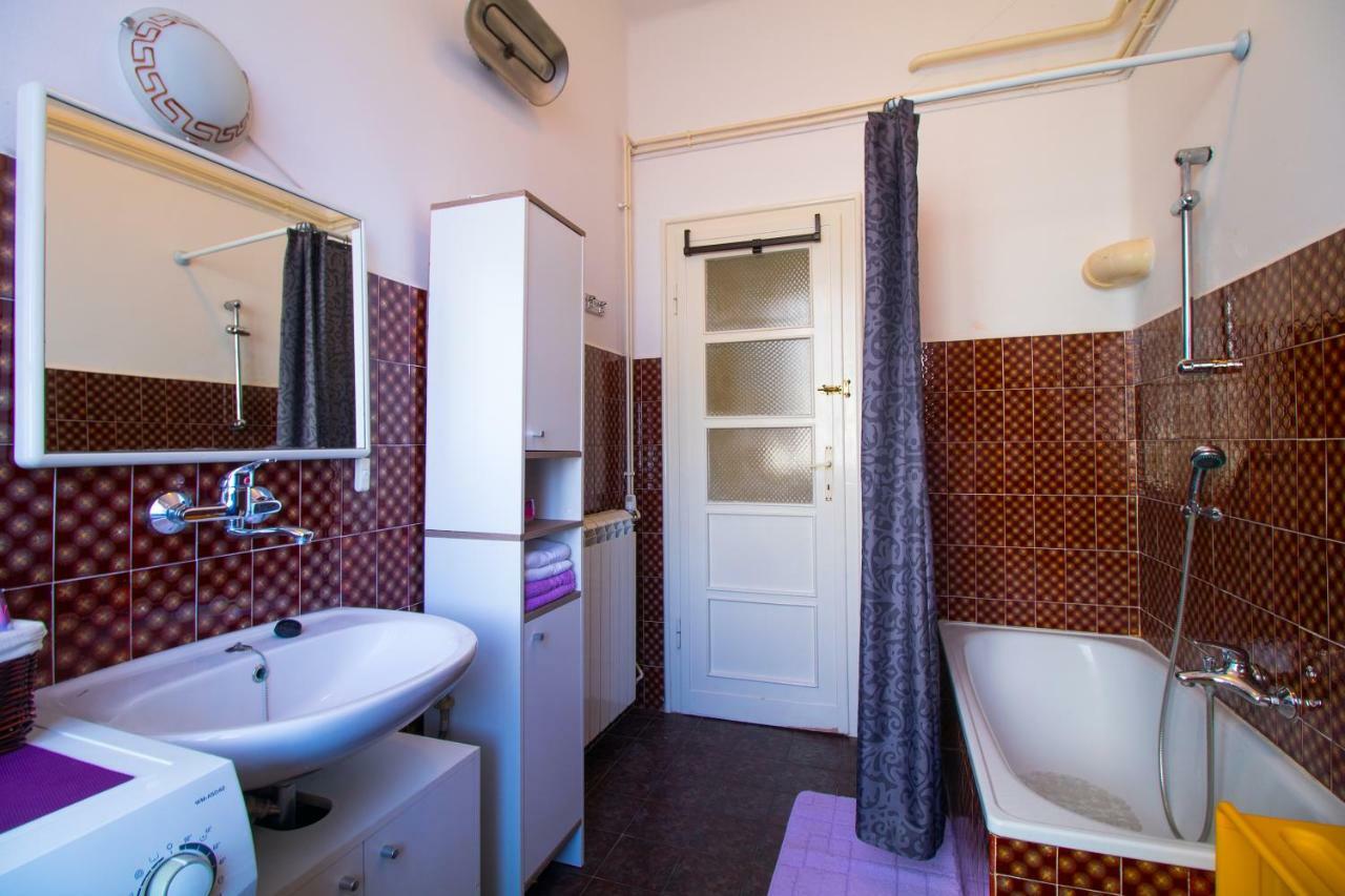 Arena Festival Apartment พูลา ภายนอก รูปภาพ