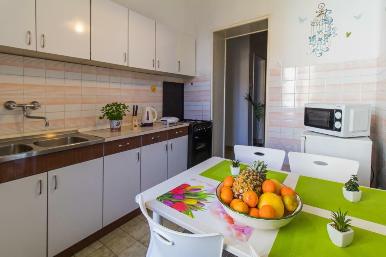 Arena Festival Apartment พูลา ภายนอก รูปภาพ